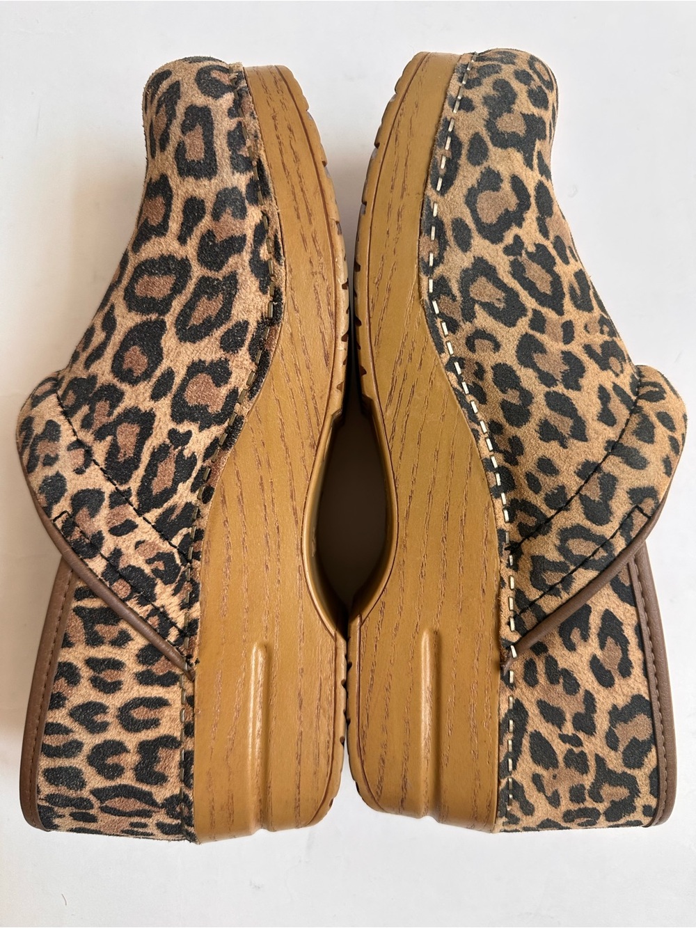 Dansko Women’s Suede Leopard Print Clogs 39 8.5 - 9 - Picture 6 of 11